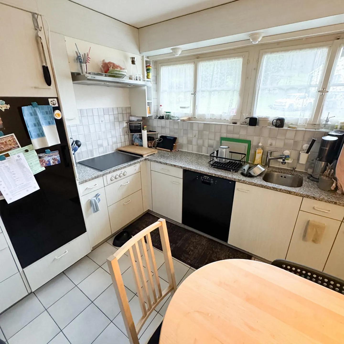 Maison individuelle spacieuse avec espace commercial intégré - Photo 9 sur 14