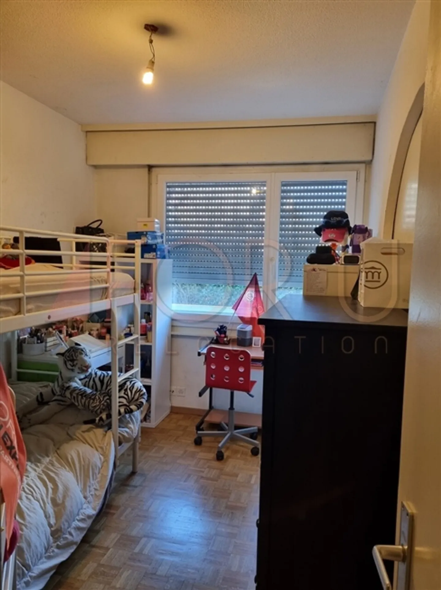 5-room apartment on the ground floor with terrace in Vernier - Photo 6 of 9