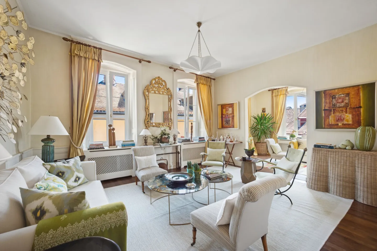 Character residence in the heart of the historic village of Aubonne - Photo 1 of 9
