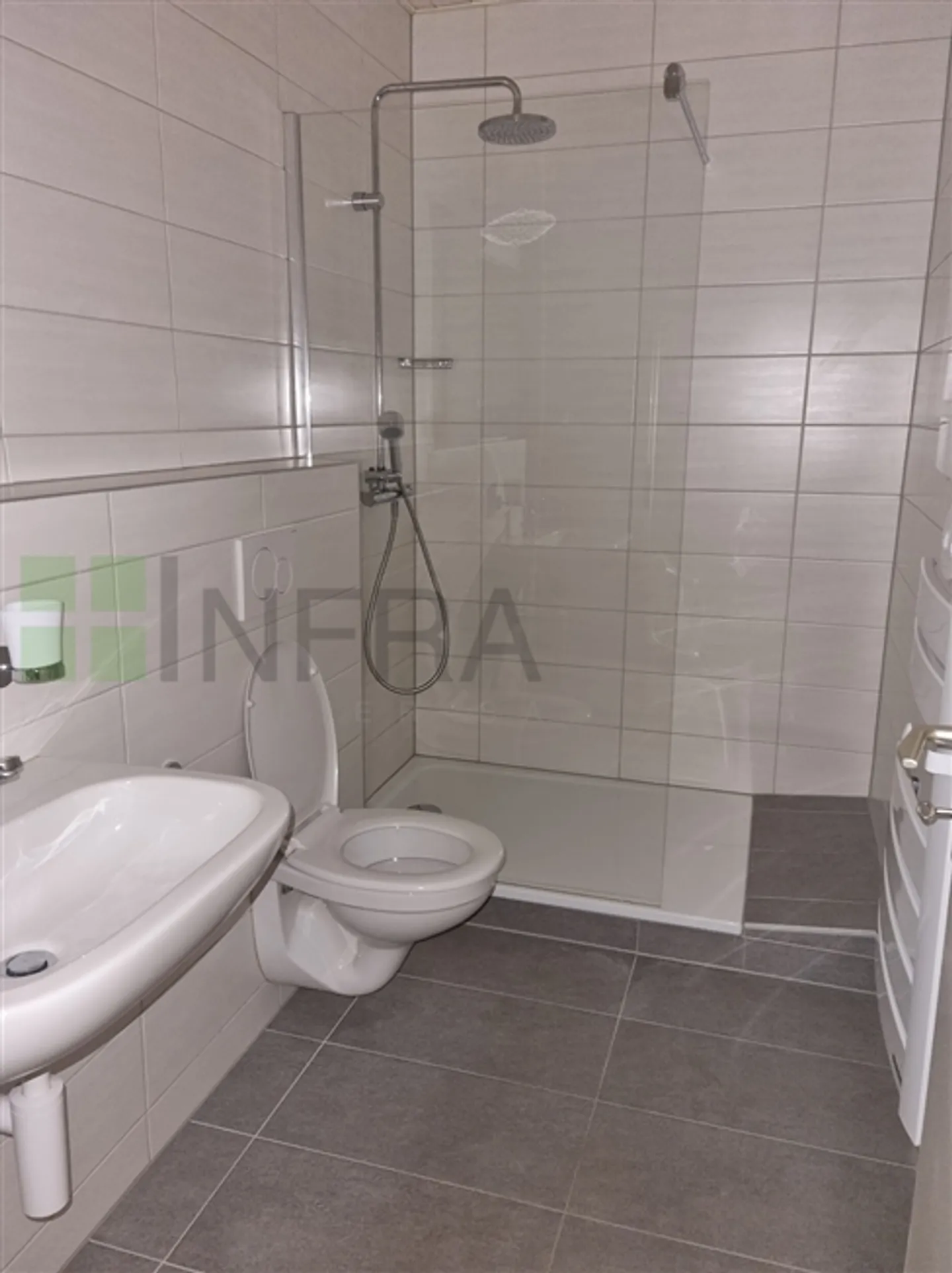 Maison jumelée de 121 m² avec grande terrasse - Photo 10 sur 19