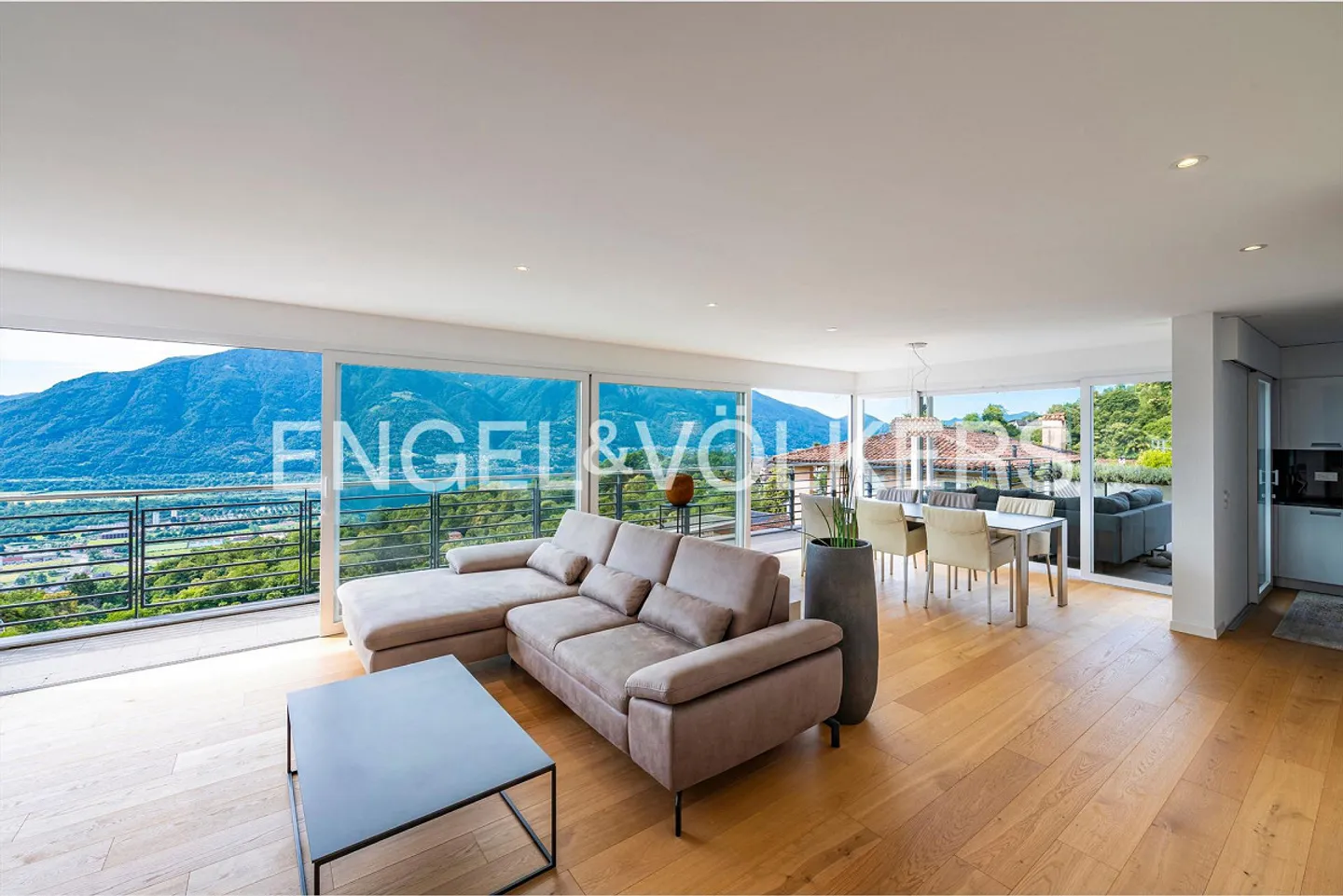 Stilvolle Villa mit Panoramablick - Foto 5 von 12