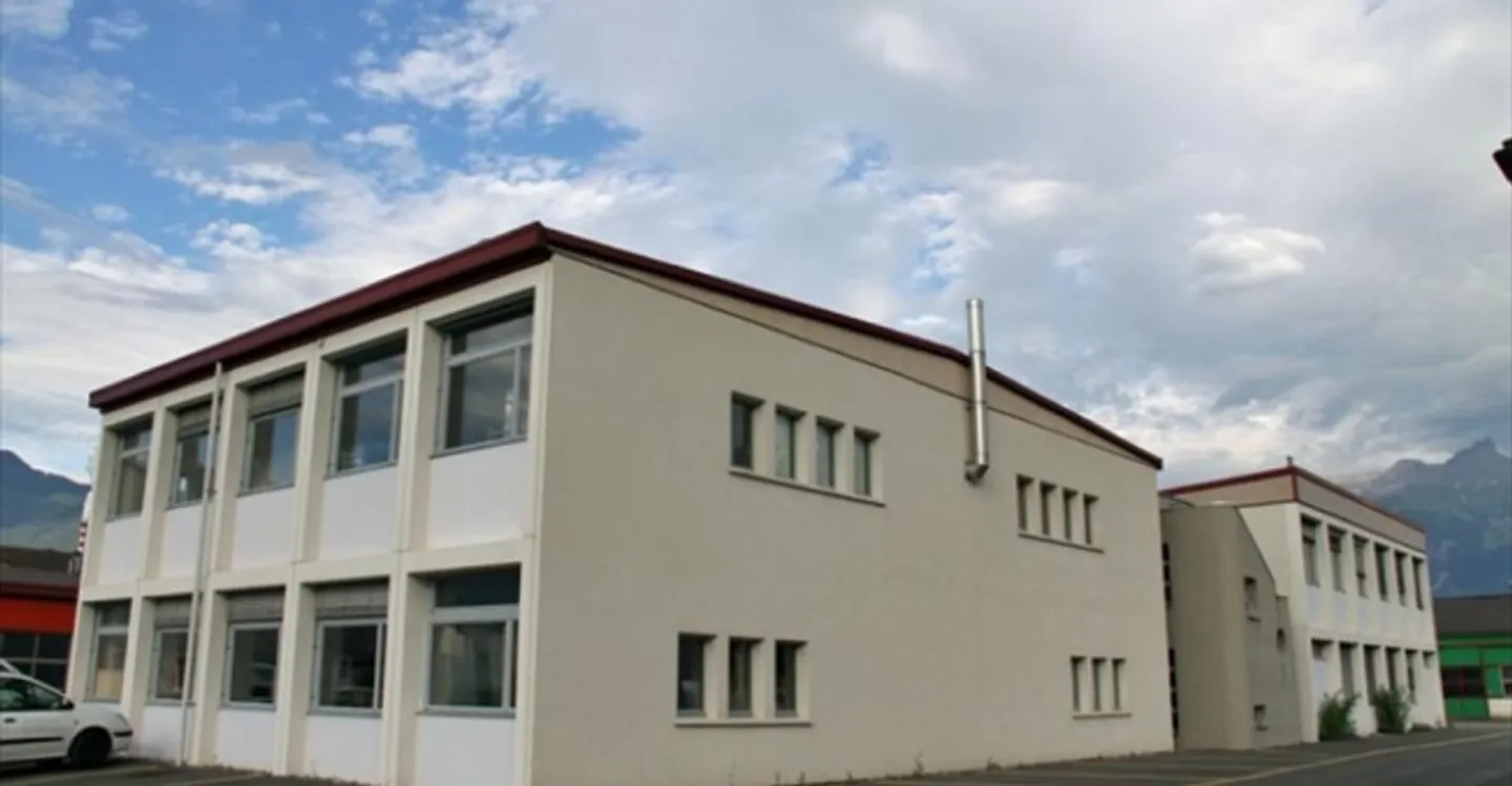 Immeuble mixte à louer - Photo 1 sur 7