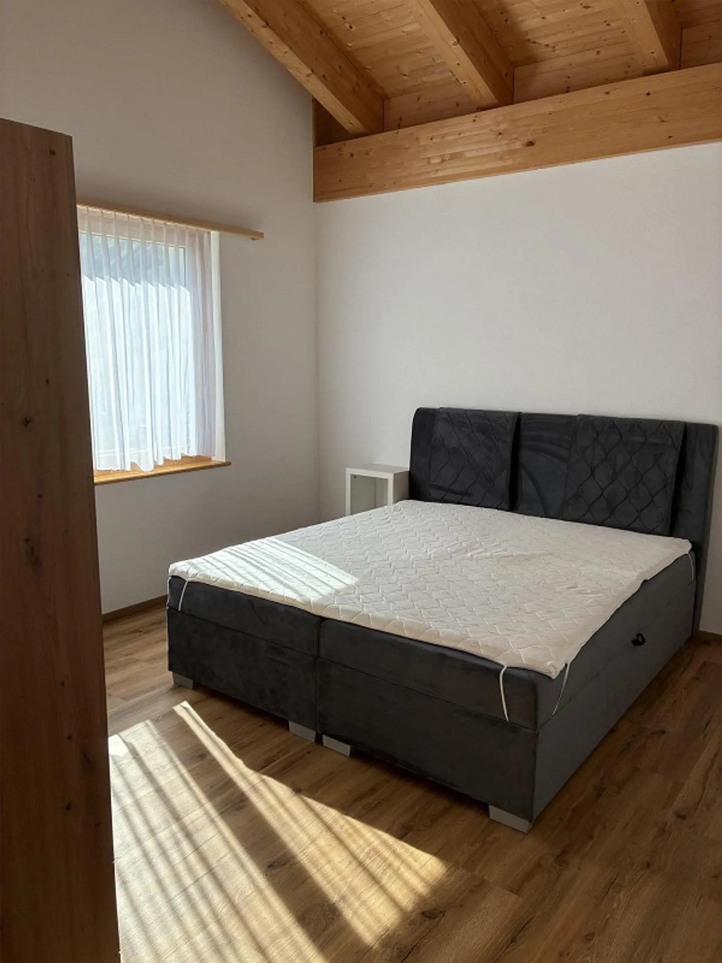 For rent 6-room apartment - Photo 2 of 10