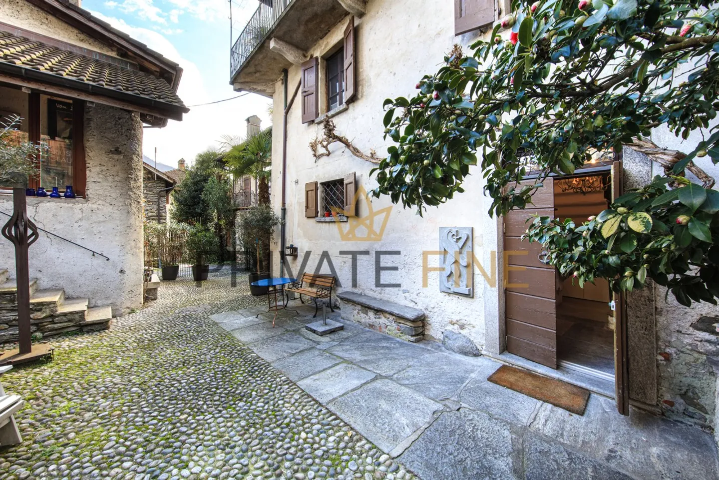 Casa singola in affitto - Foto 1 di 15