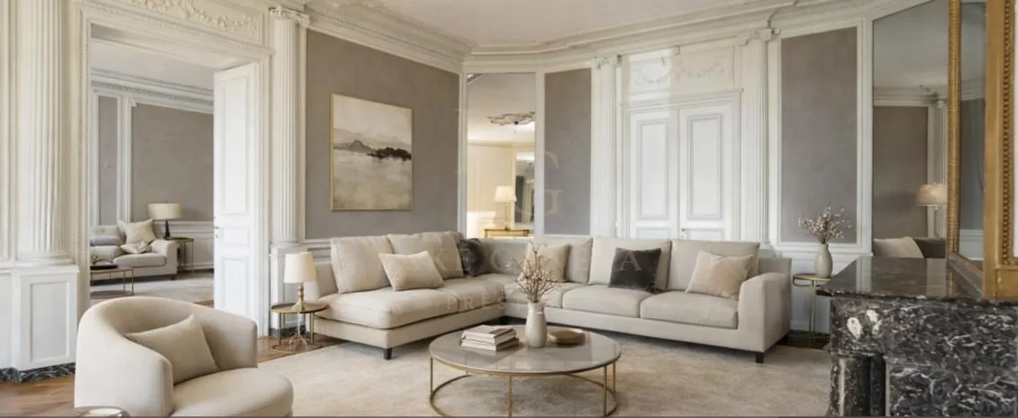 APPARTAMENTO ELEGANTE CON CARATTERE E VISTA LIBERA SUL PARCO DEI BASTIONI - Foto 1 di 15