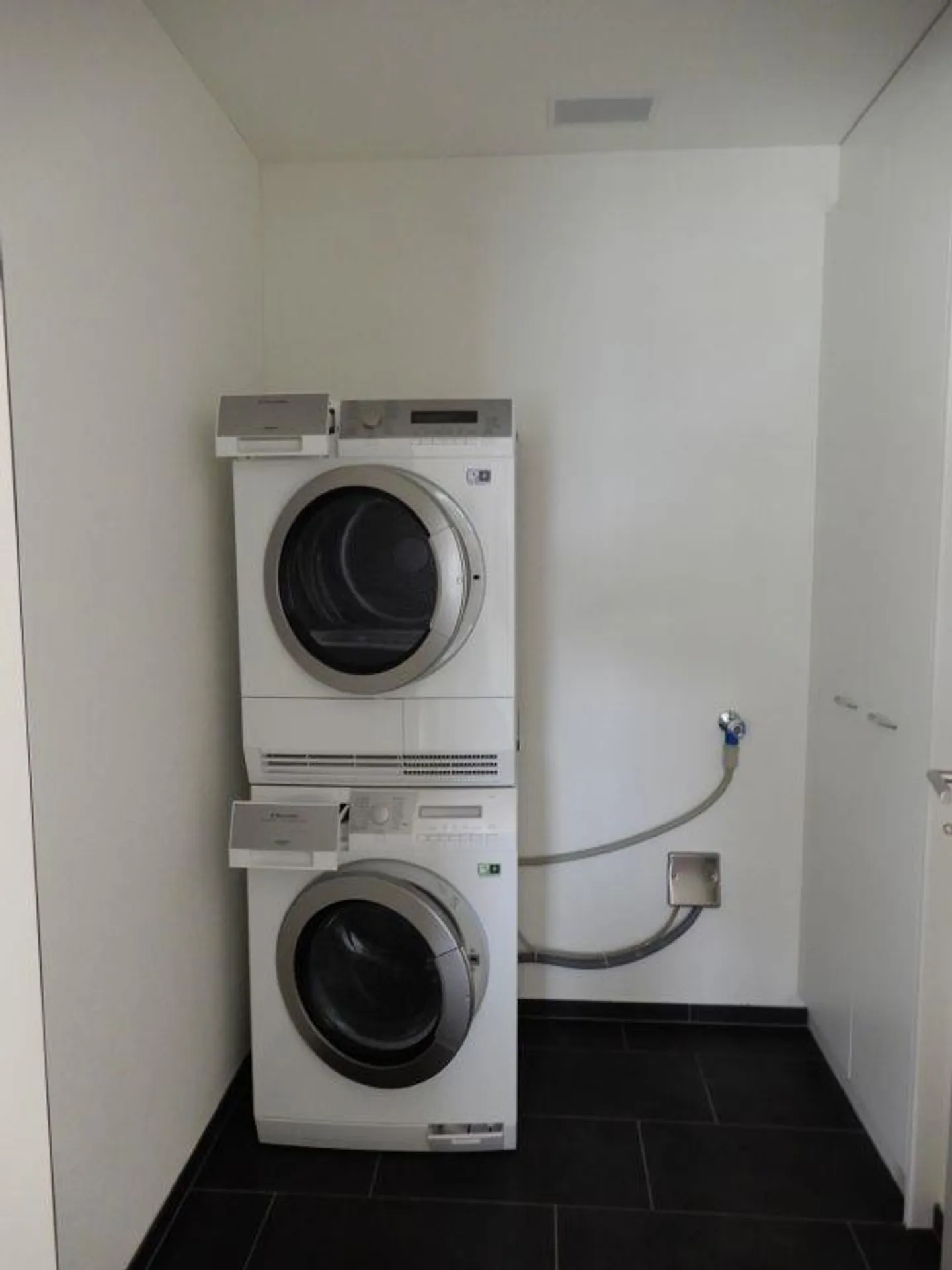 Moderne Familienhaus mit Terrasse - Foto 8 von 9