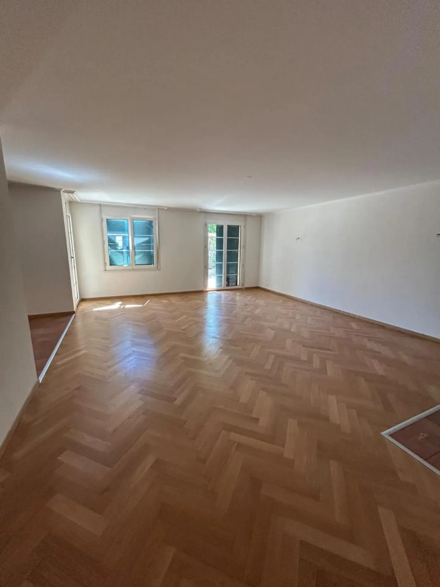 Renovierte Wohnung mit Terrasse - Foto 2 von 10