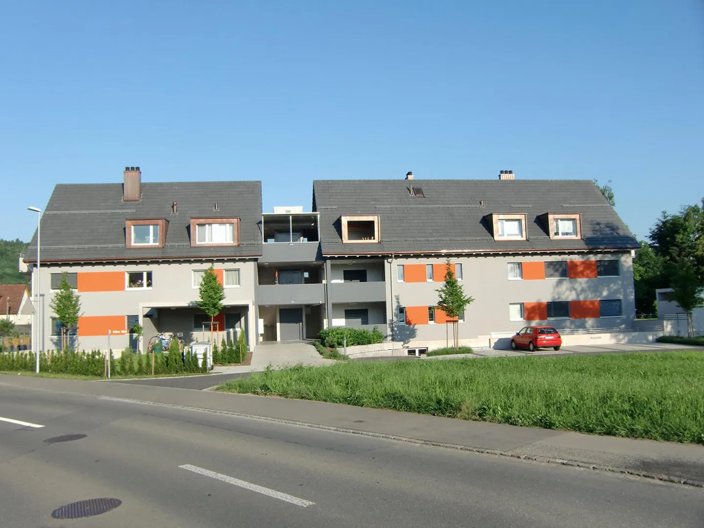 Appartamento attraente di 4,5 stanze al piano terra! - Foto 1 di 12