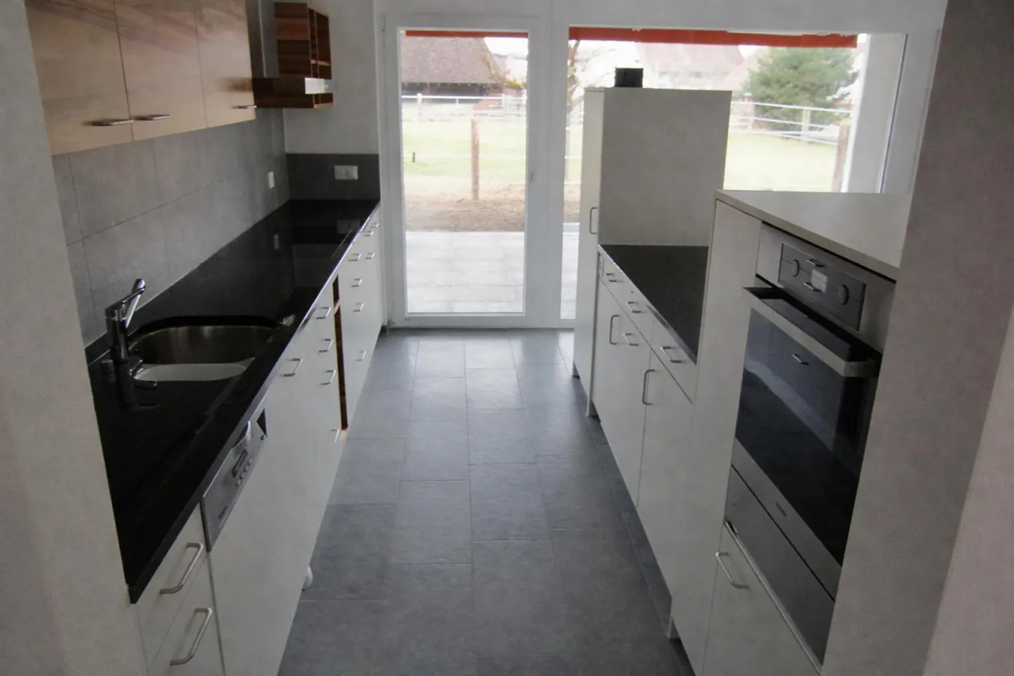 Appartamento attraente di 4,5 stanze al piano terra! - Foto 3 di 12