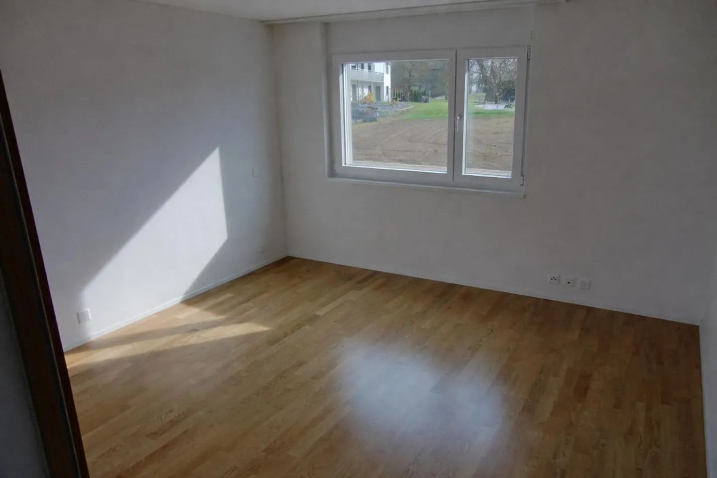 Appartamento attraente di 4,5 stanze al piano terra! - Foto 6 di 12