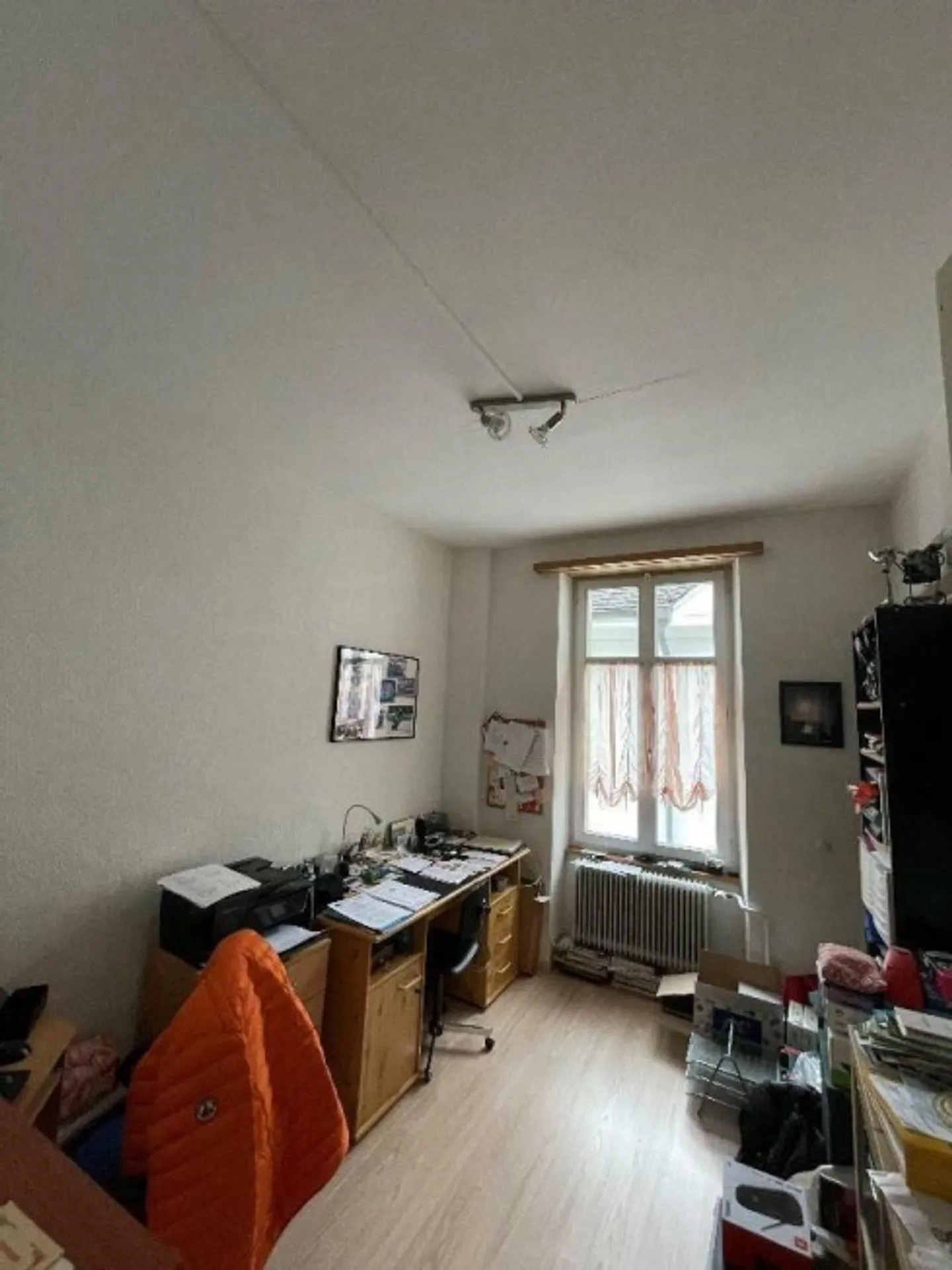 Ideale Lage in einem dynamischen Dorf - Foto 8 von 11