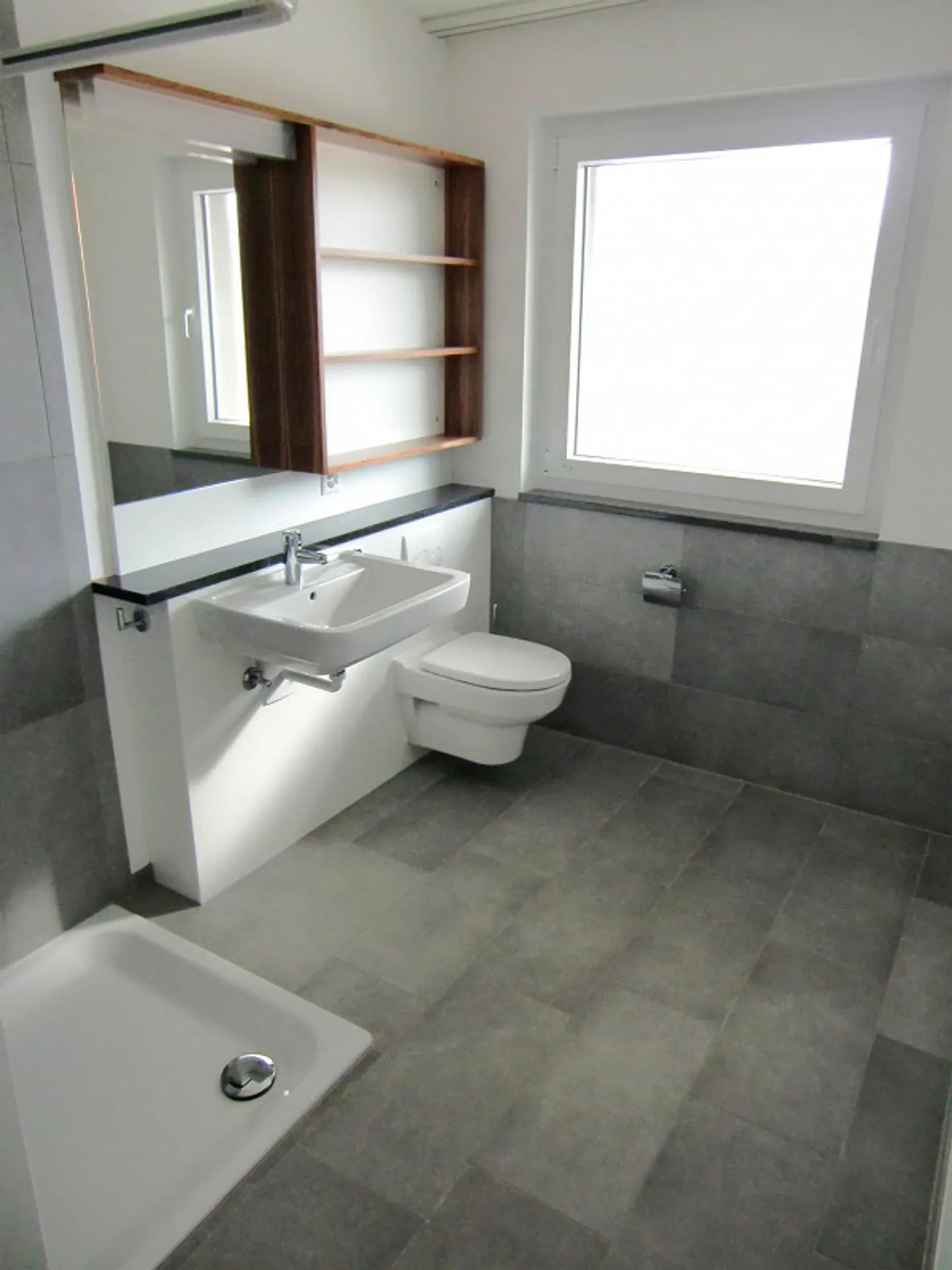 Appartamento attraente di 4,5 stanze al piano terra! - Foto 9 di 12