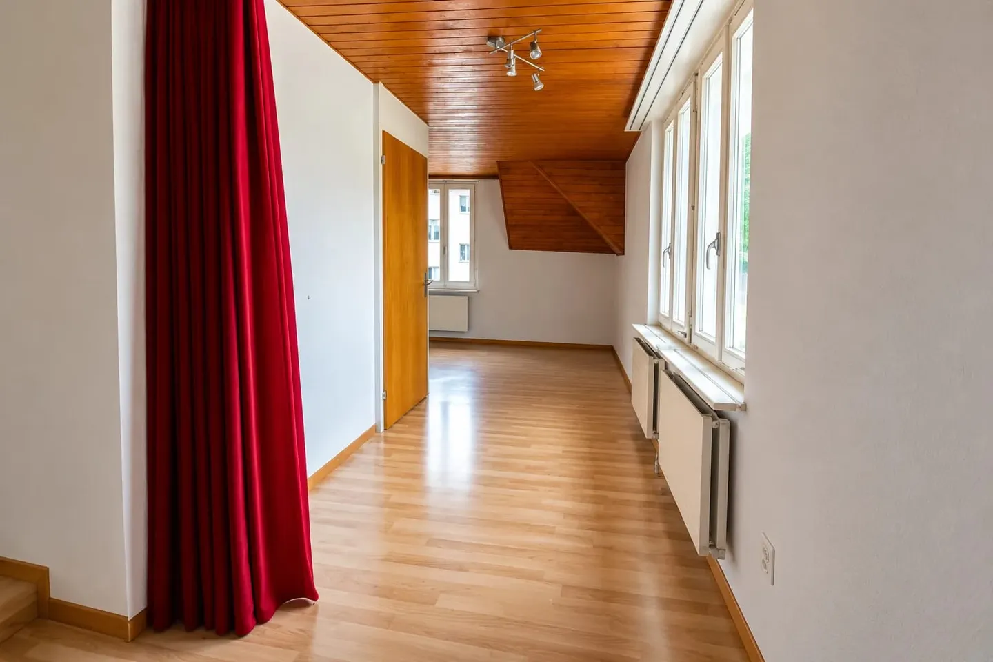 Einfamilienhaus mieten - Foto 5 von 12