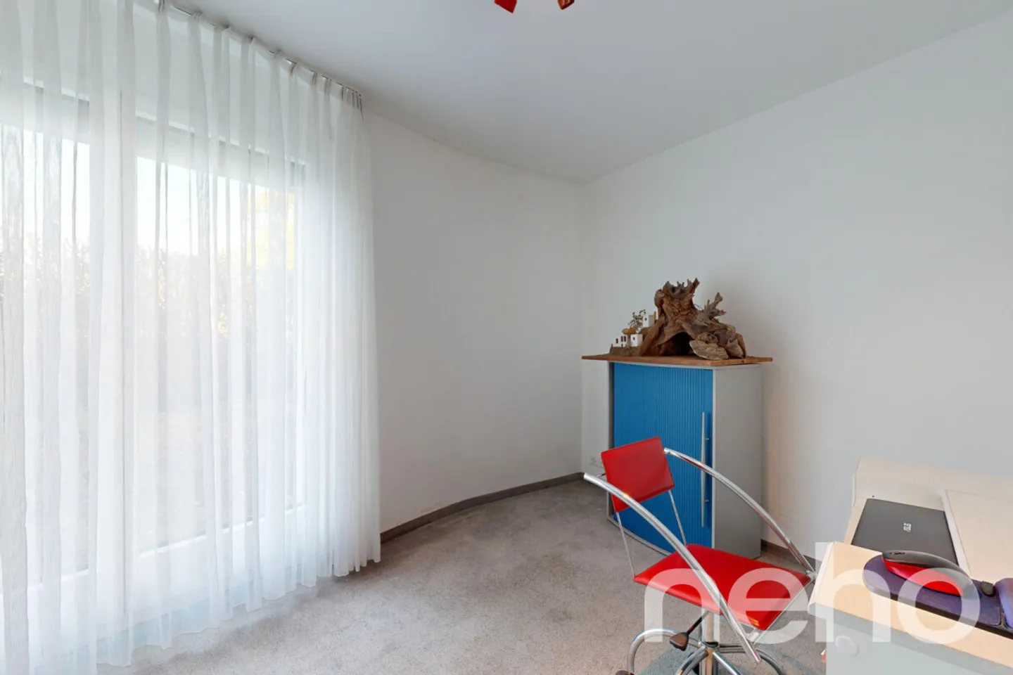 Casa unifamiliare con architettura unica e vista mozzafiato - Foto 7 di 13