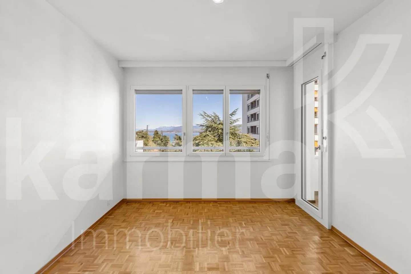 Appartamento luminoso con vista sul lago e sulle montagne - Foto 10 di 13