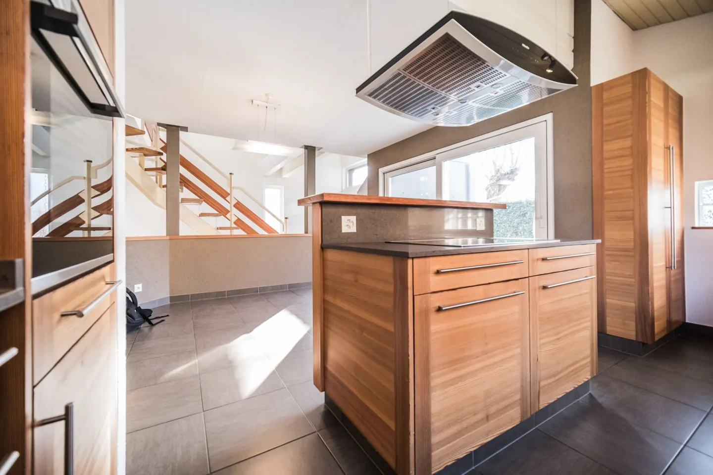 Superba proprietà di 2000 m2 ben situata a Fully - Foto 2 di 9