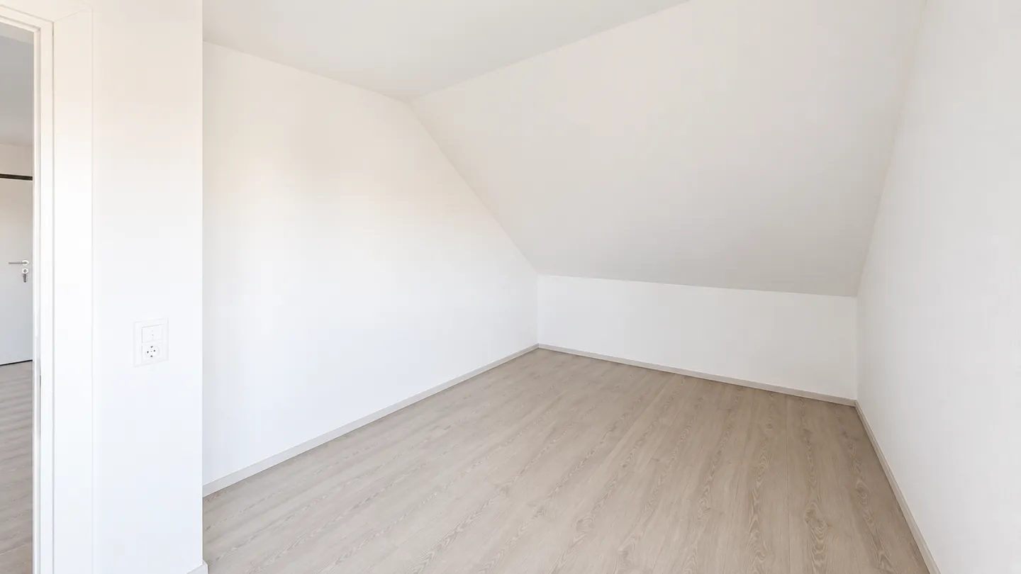 APPARTAMENTO MODERNO 3.5 STANZE - Foto 6 di 8