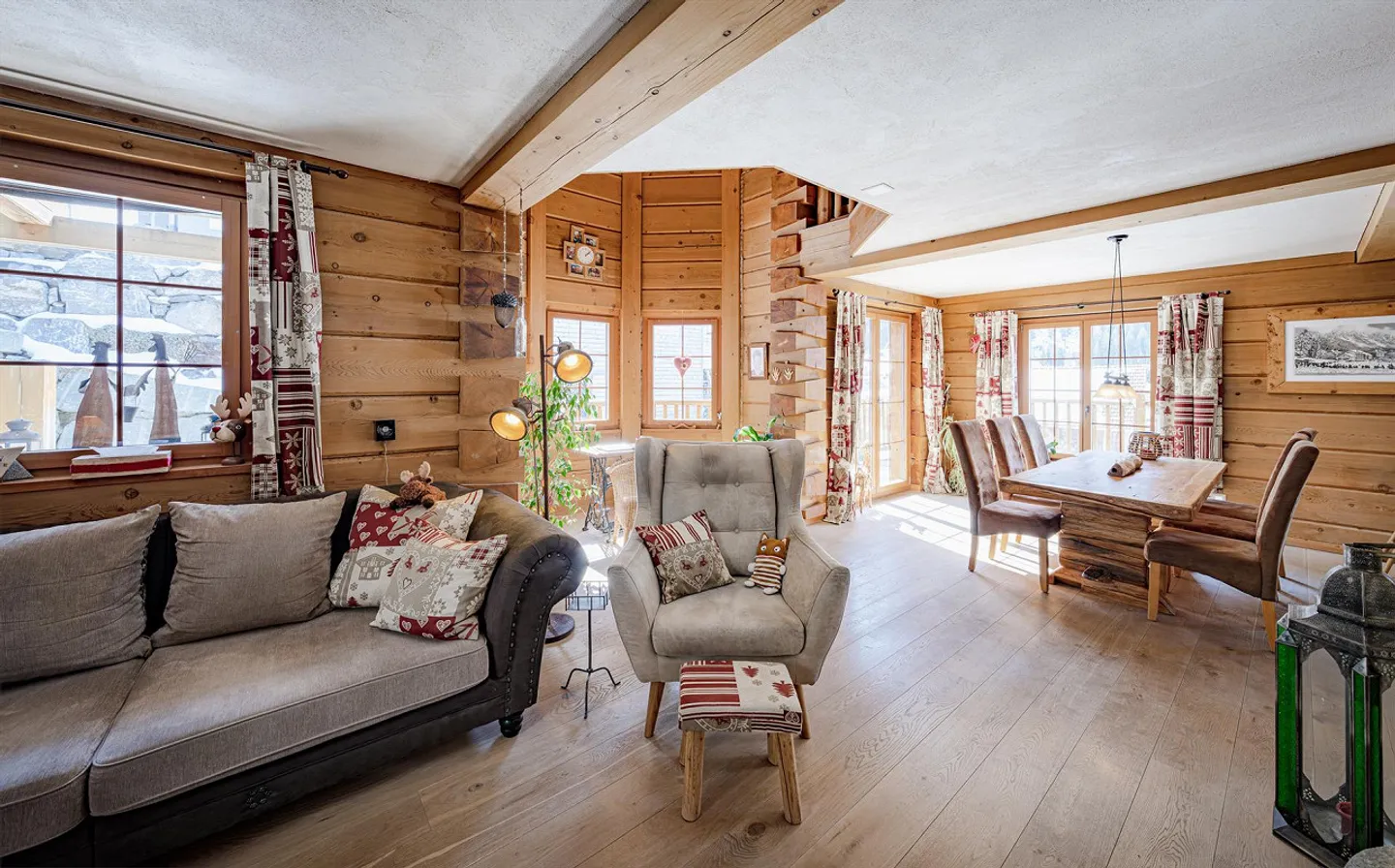 CABANE EN BOIS DE PREMIÈRE CLASSE À CHURWALDEN - PENTHOUSE DE 4,5 PIÈCES - Photo 4 sur 5