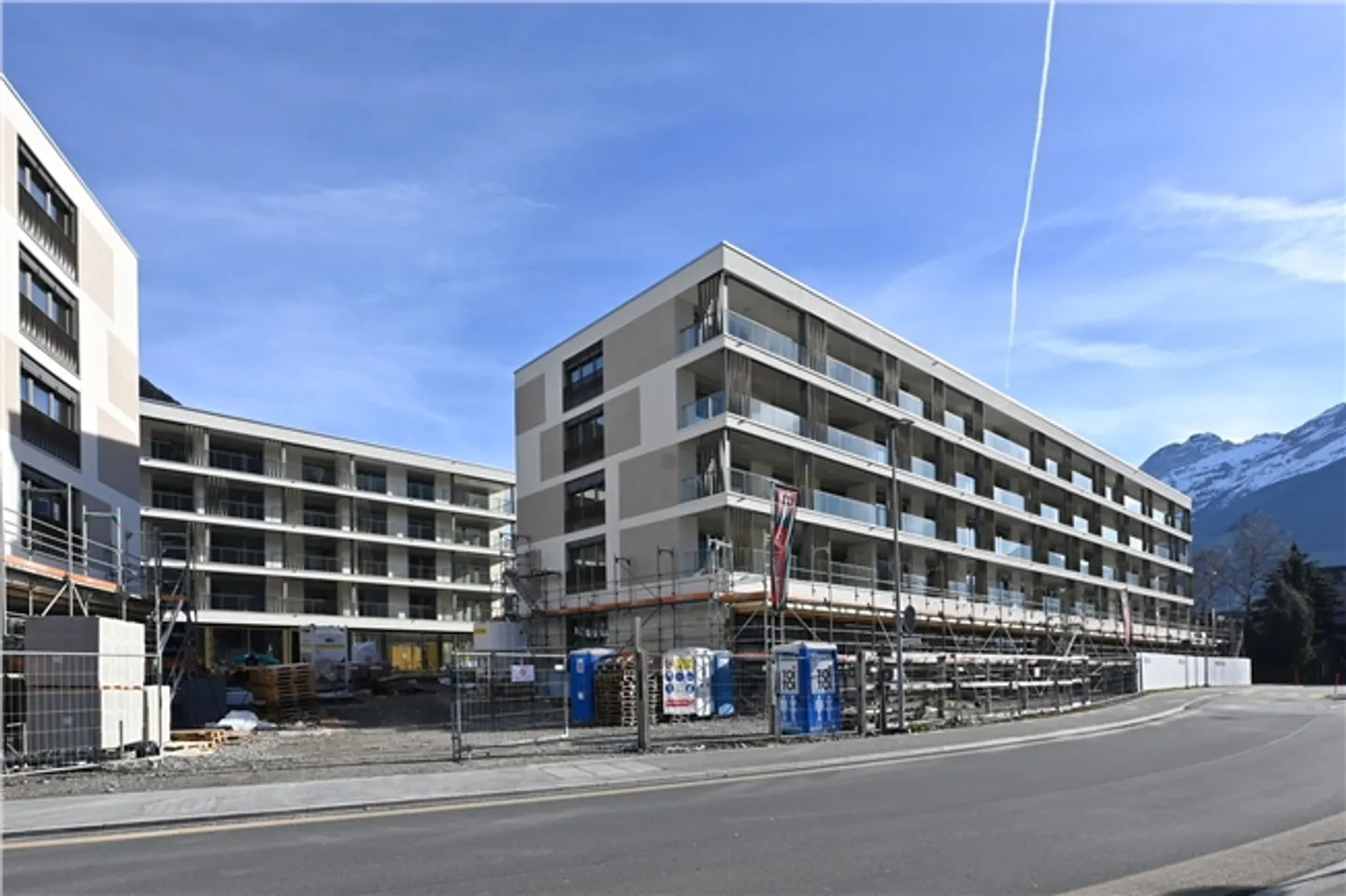 Spazio di stoccaggio direttamente alla stazione ferroviaria di Altdorf - Foto 2 di 2