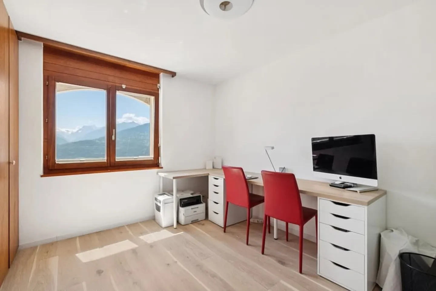 Duplex con piscina e grande giardino! - Foto 9 di 11