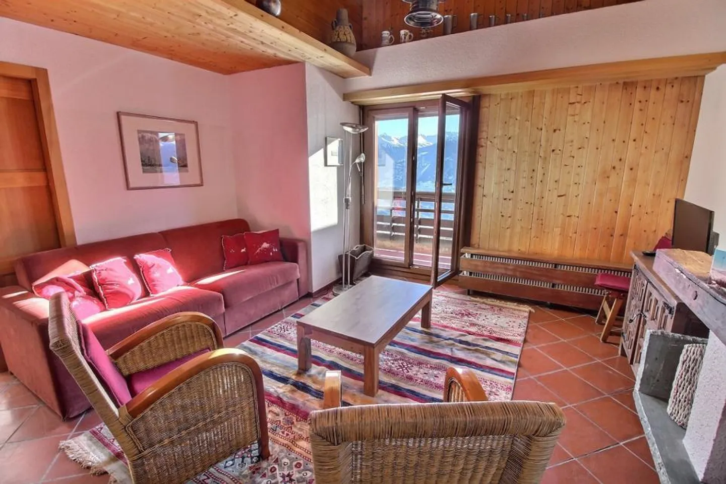 Appartement zur Miete für die Woche auf dem Fußgängerbereich des Dorfplatzes - Foto 2 von 13