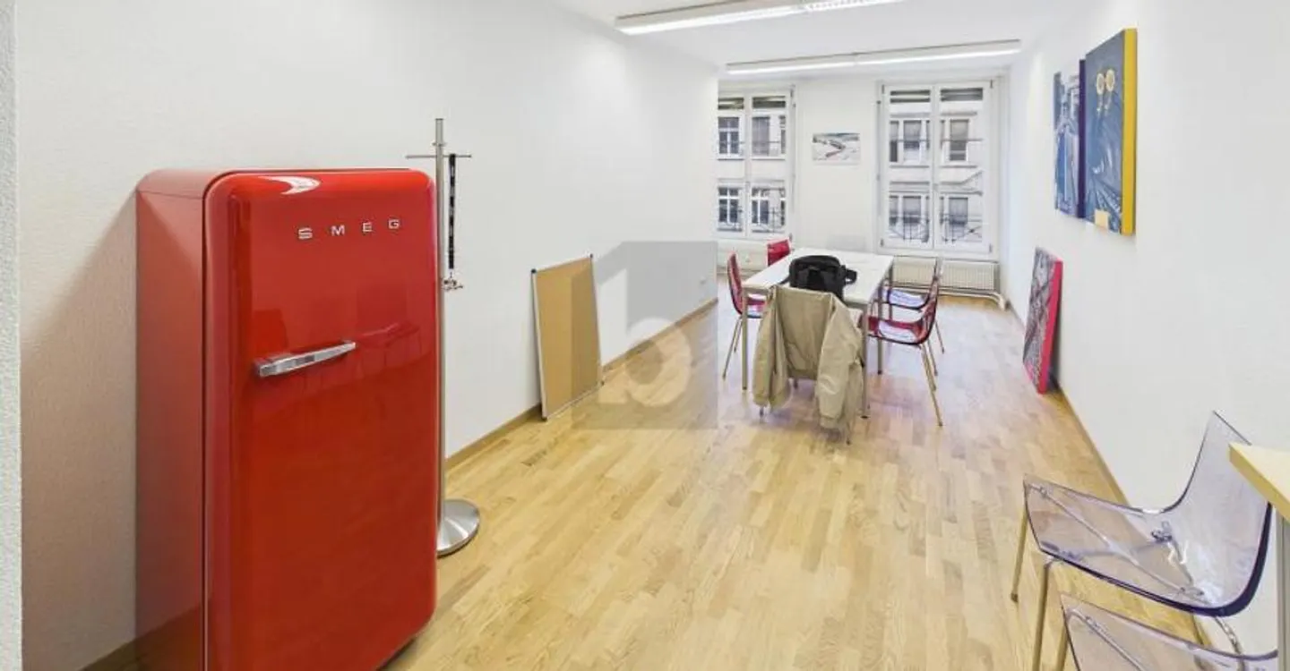 SPACIOUS AND CENTRAL, FIRST 3 MONTHS FREE - Photo 3 of 5