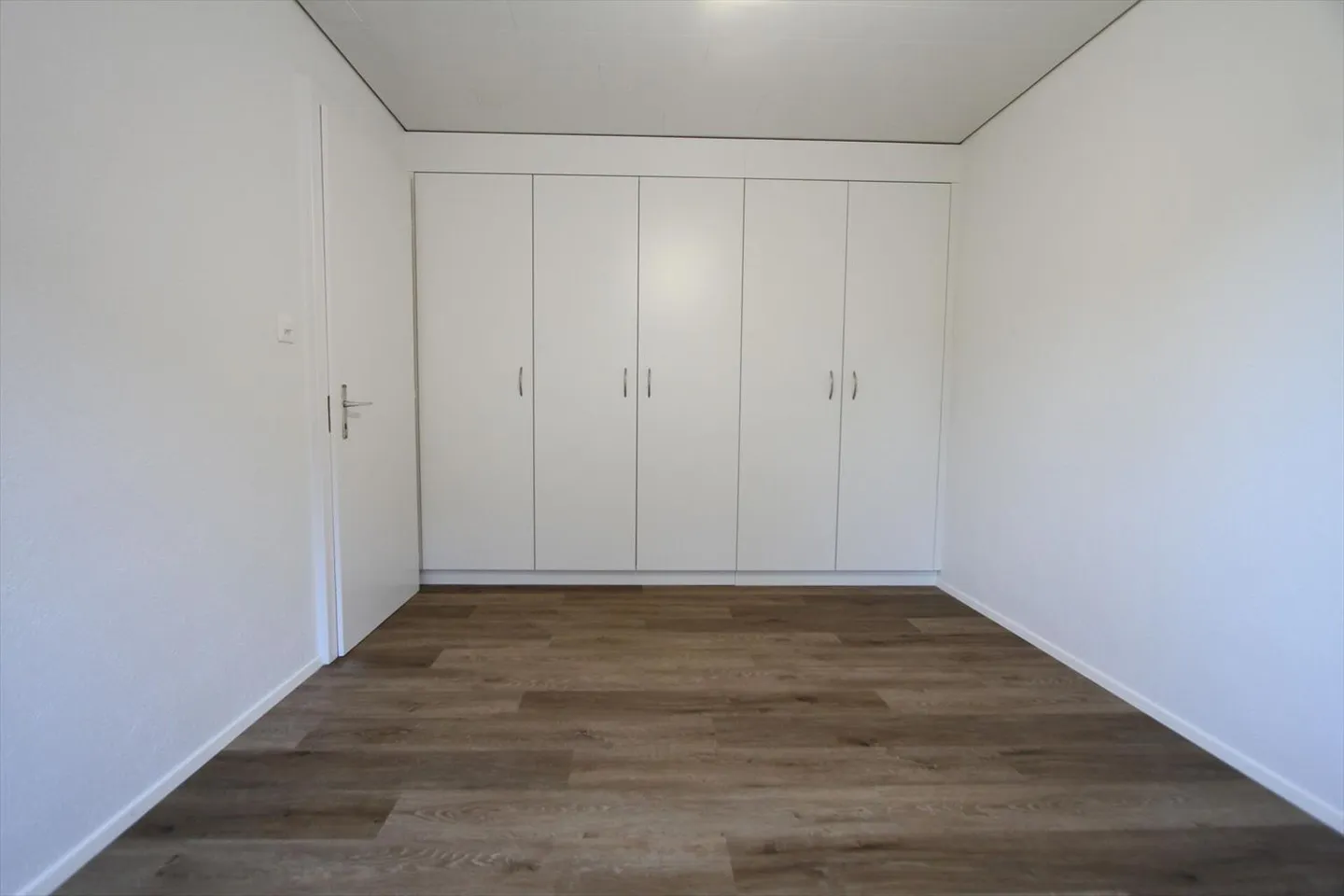 Appartamento di 2,5 stanze con giardino - Foto 3 di 4