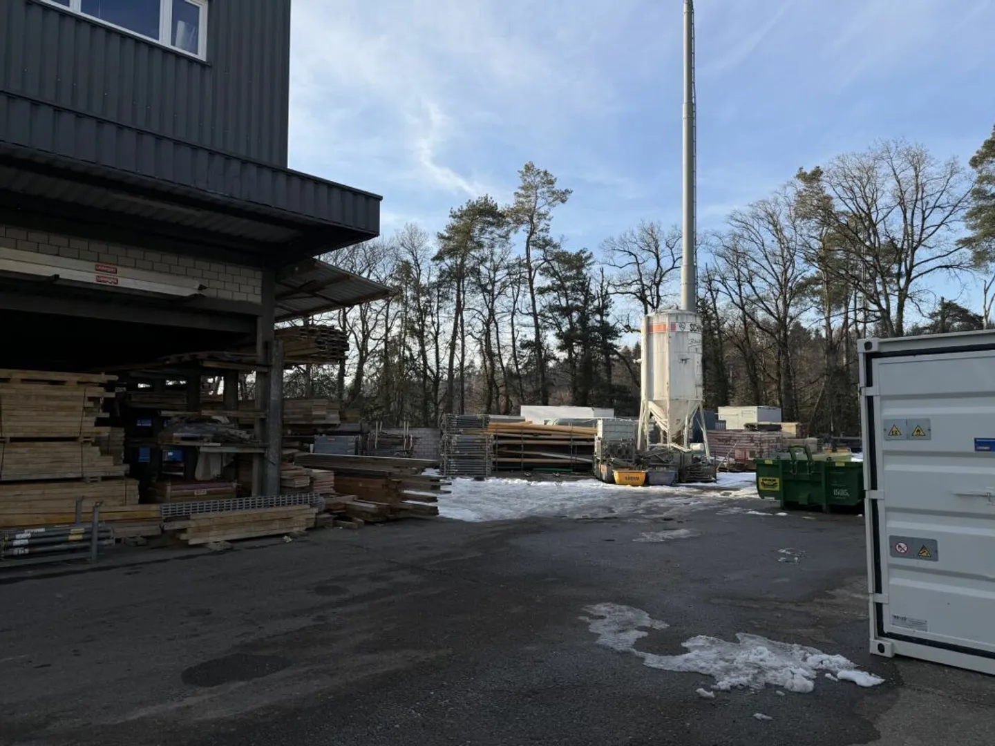 Geräumige Gewerbefläche in Rüti - Foto 7 von 7