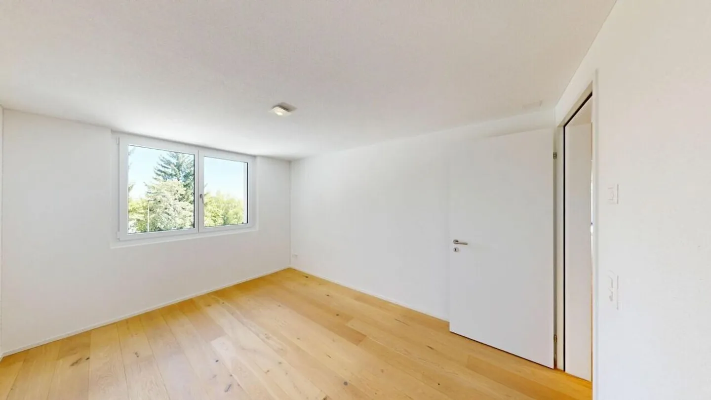 Appartamento giardino 3,5 locali con giardino privato di 242 m² e ingresso separato - Foto 7 di 14