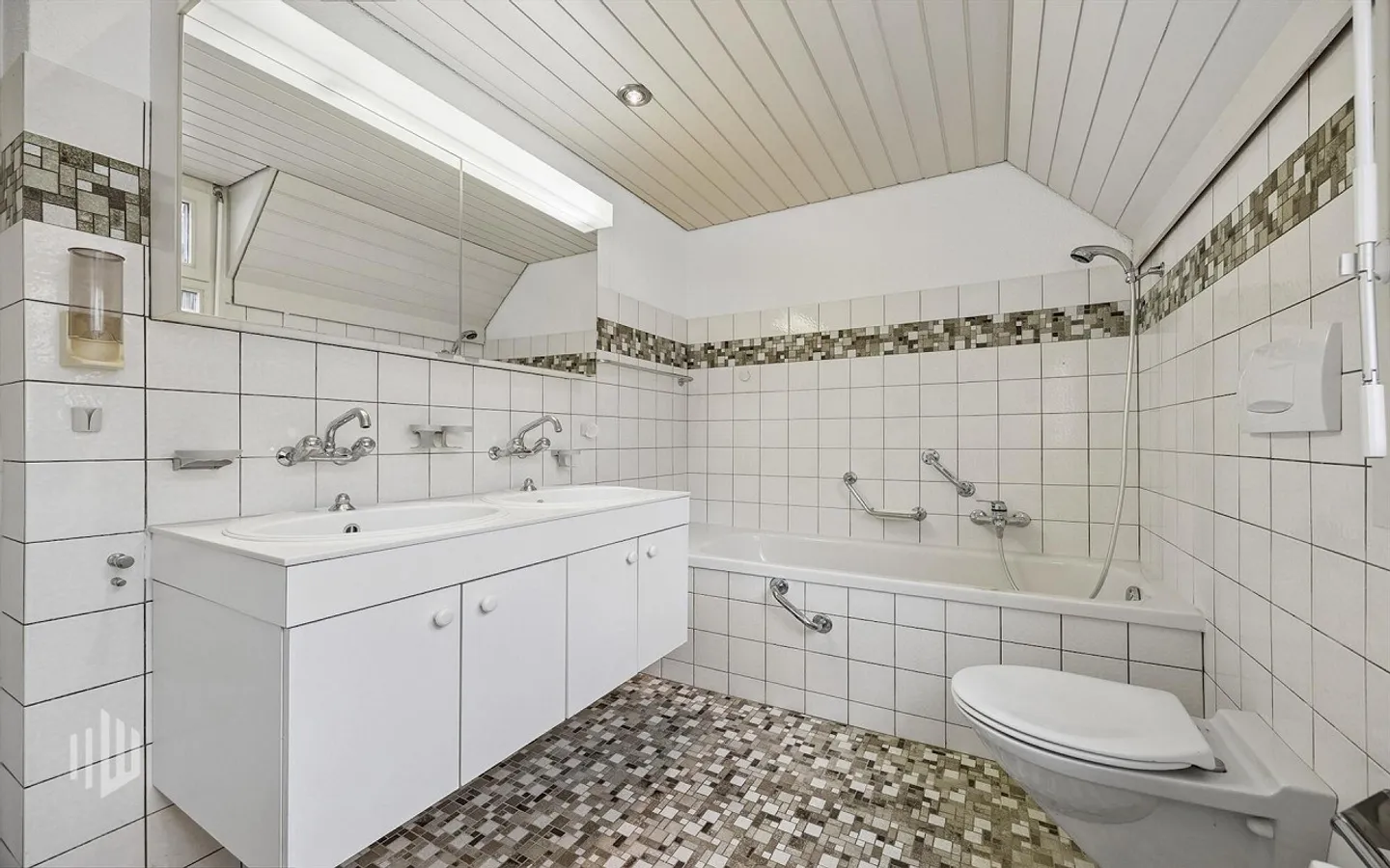 ImmoWyss - Maison individuelle dans un emplacement élevé avec une vue magnifique - Photo 8 sur 10