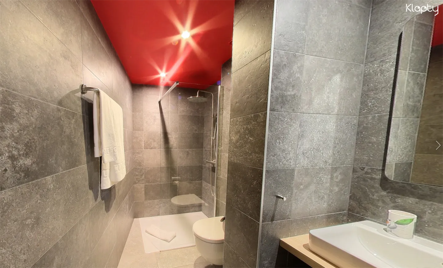 Furnished Apartment - Photo 14 of 15