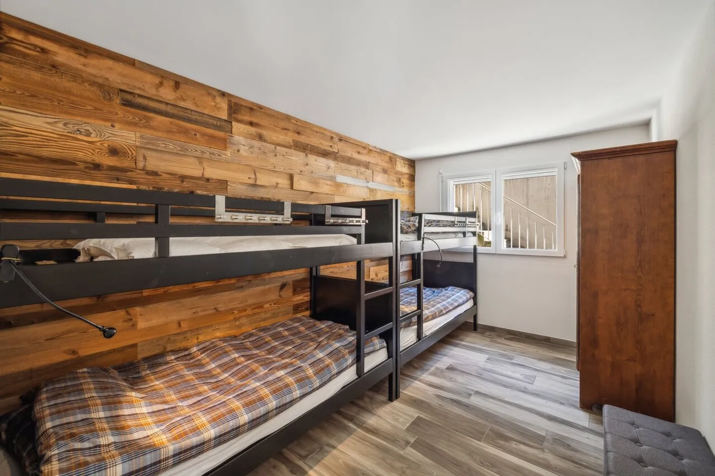 «3.5 Zimmerwohnung mit Südterrasse und Bergblick» - Foto 8 von 9