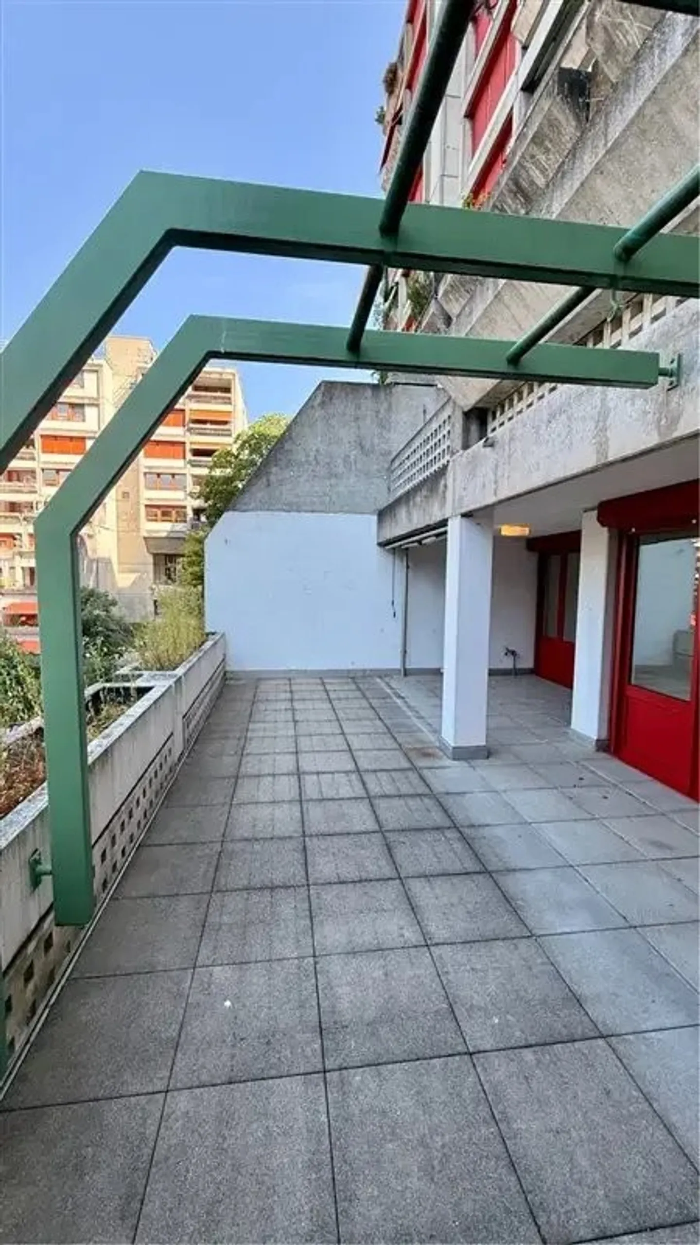 Maisonette exclusive avec grande terrasse ensoleillée - Photo 9 sur 9