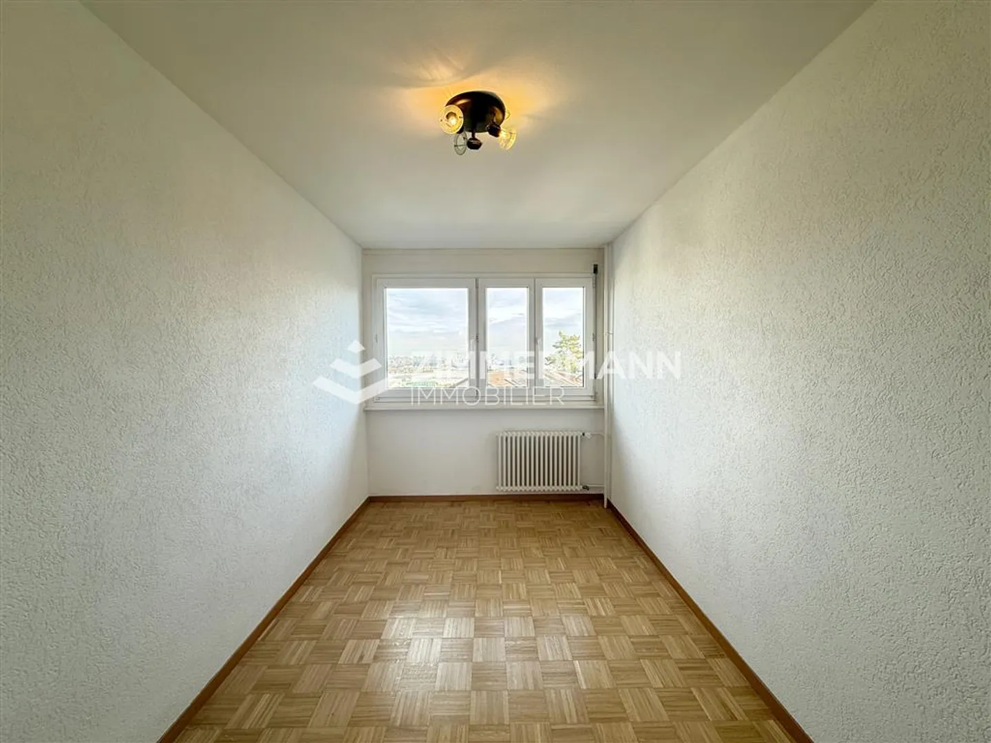 4 room apartment - Photo 2 of 7