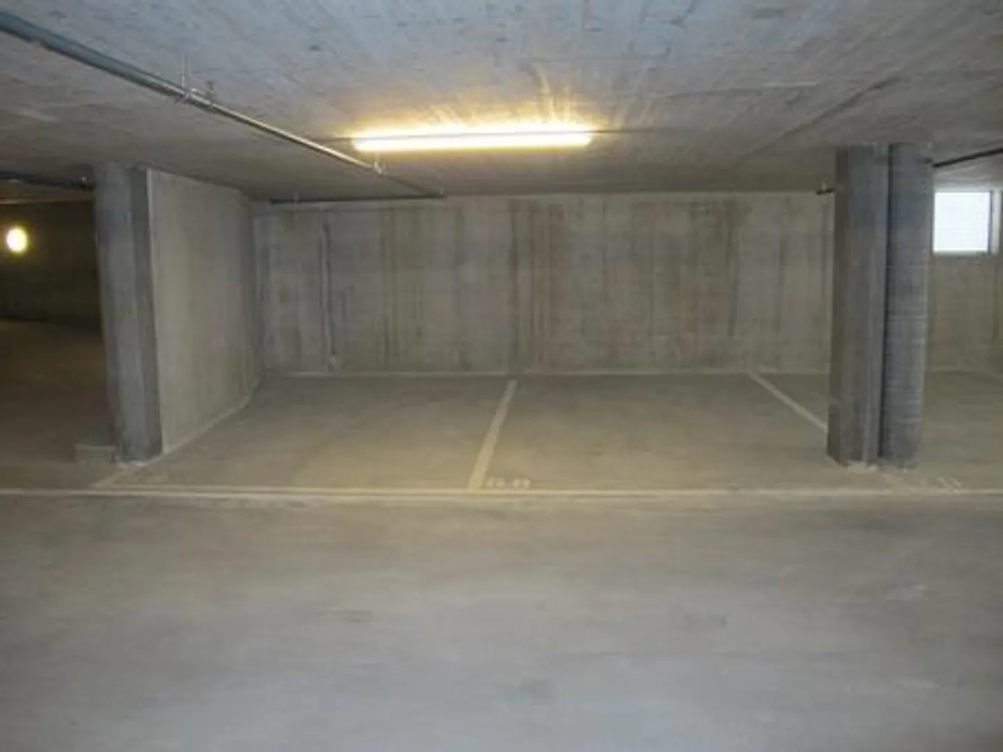 POSTO AUTO INTERNO (PROSSIMITÀ IMMEDIATA ALLA STAZIONE) - Foto 4 di 4