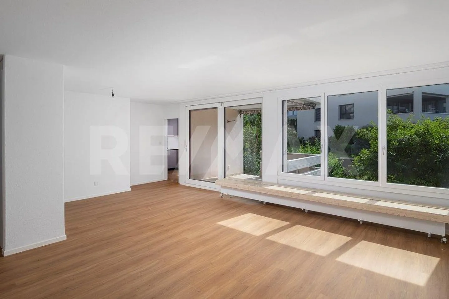 Appartement 4,5 pièces entièrement rénové avec style et confort. - Photo 6 sur 13