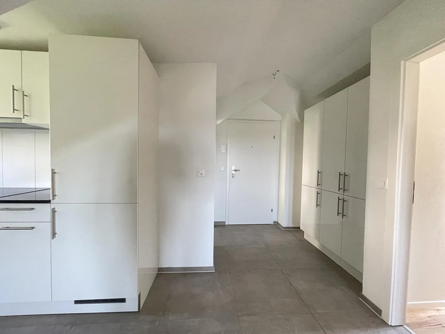 Modern apartment with beautiful view - Photo 5 of 8