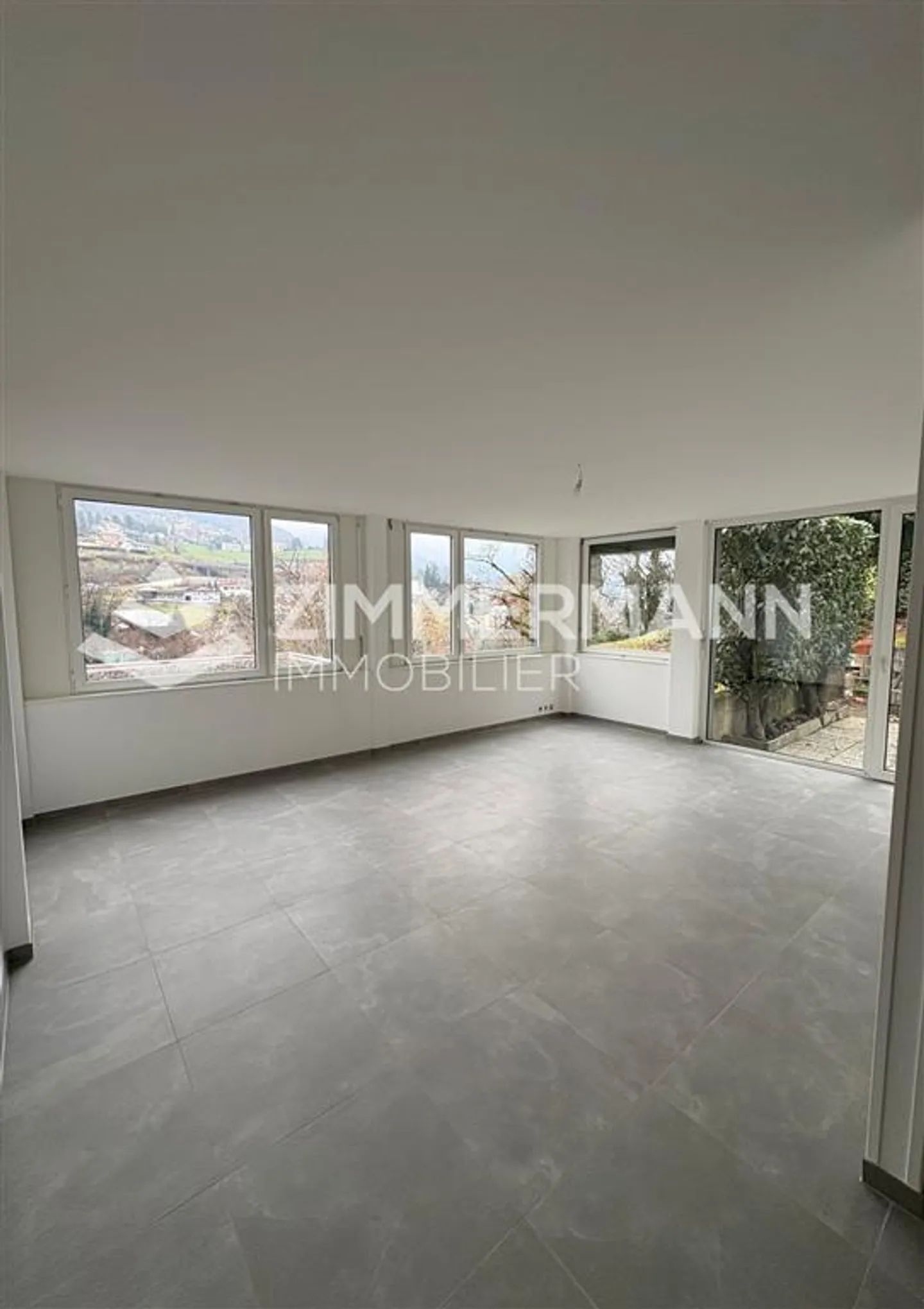 Appartement 5 pièces - Photo 4 sur 9