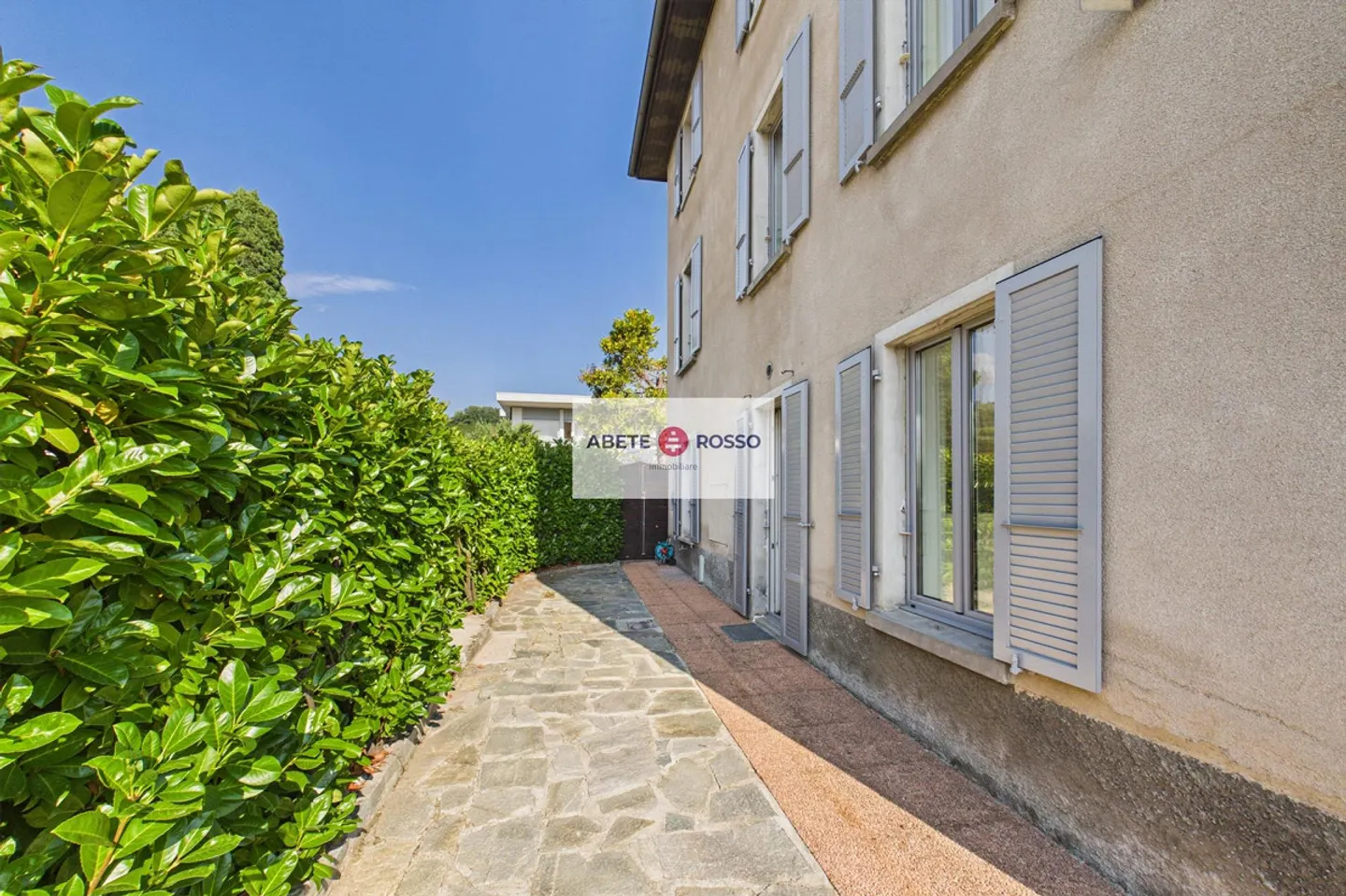 Casa familiare con giardino - Foto 7 di 26