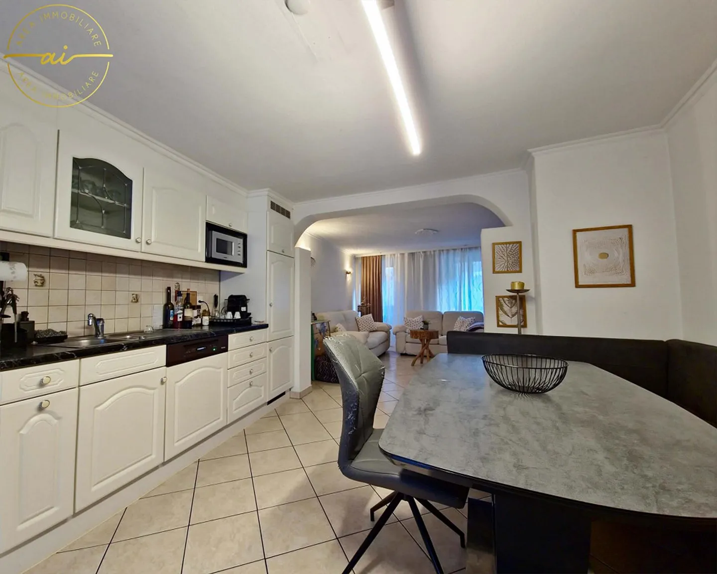 MAISON INDIVIDUELLE AVEC JARDIN PRIVÉ À MAGADINO - Photo 4 sur 9