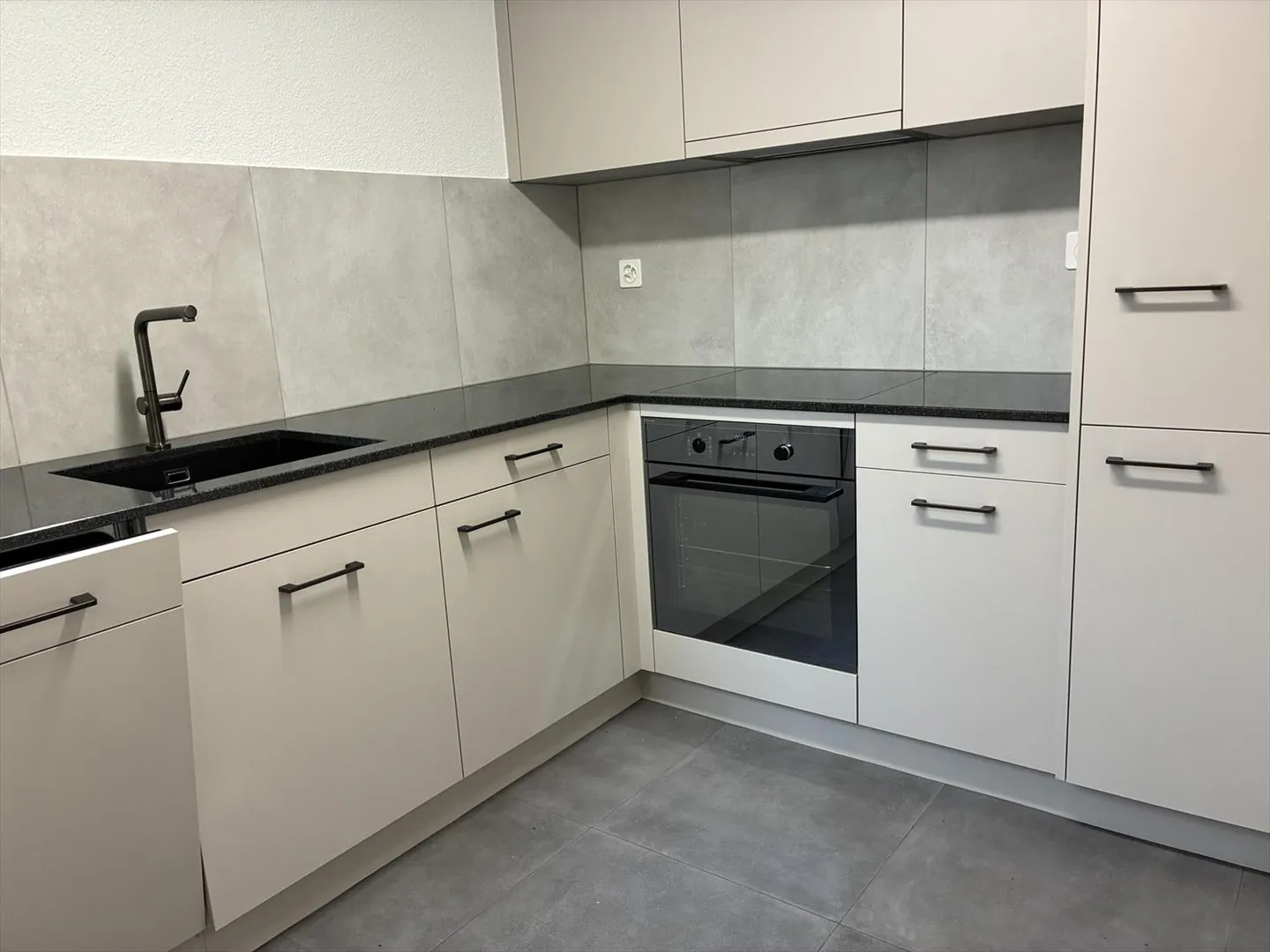 Appartement 1.5 pièces récemment rénové - Photo 1 sur 7