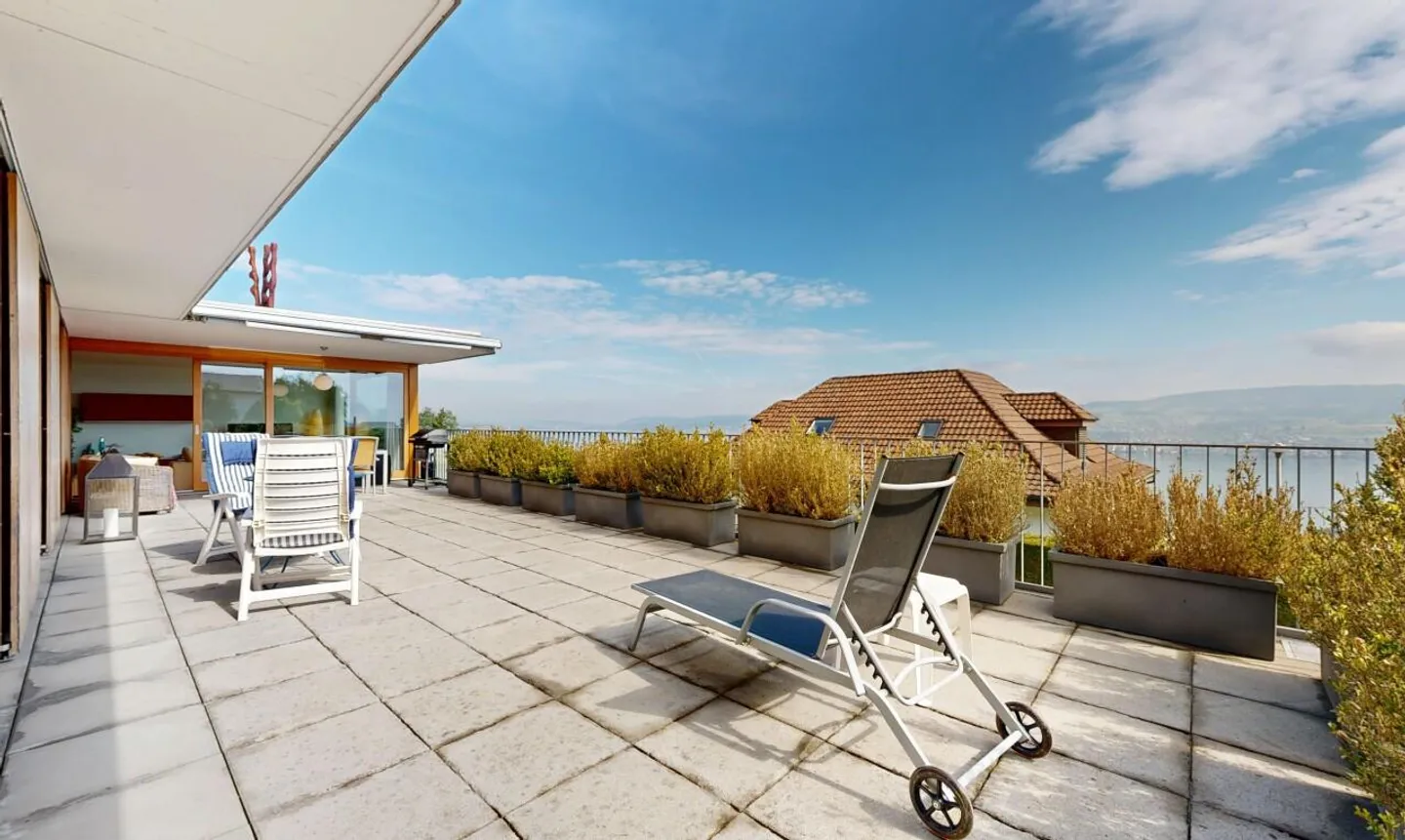 Appartamento in terrazza luminoso di 5,5 stanze con vista panoramica sul lago - Foto 9 di 11