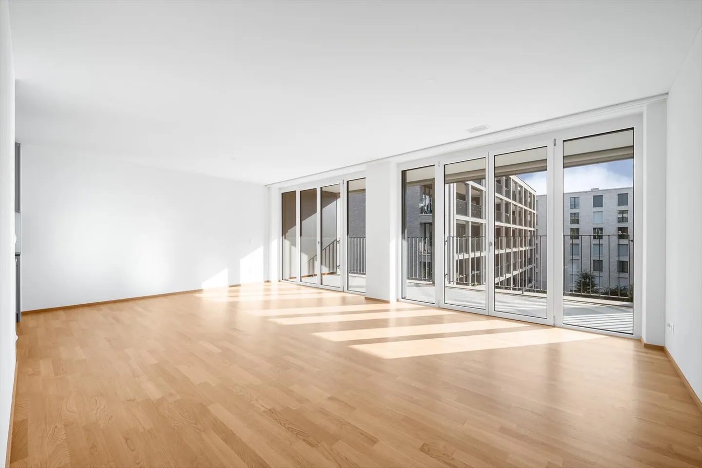 Appartement 3.5 pièces - Foto 2 von 9