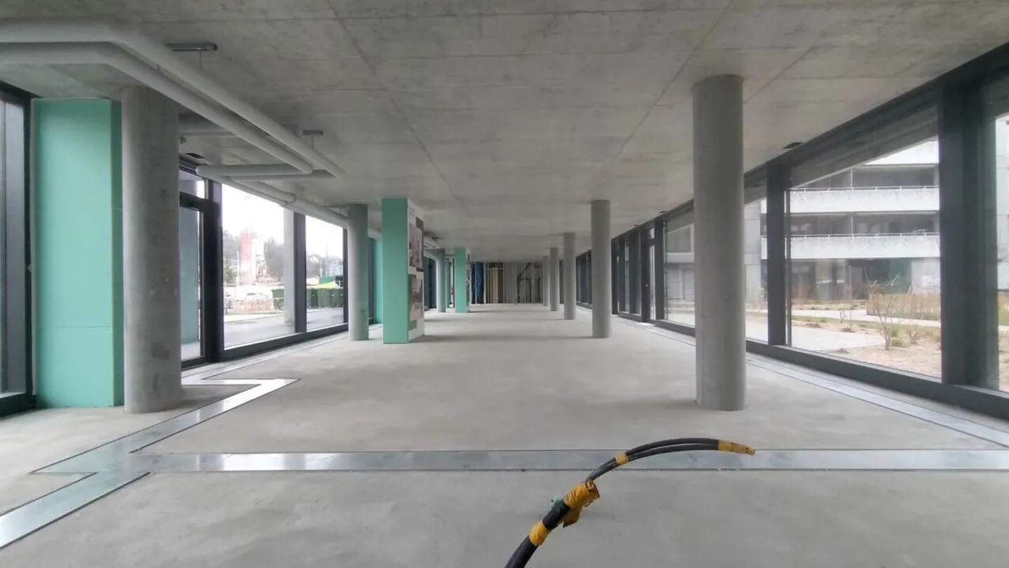 Horizons En Dorigny Viertel - Handelsarkaden und Showroom - Foto 1 von 8