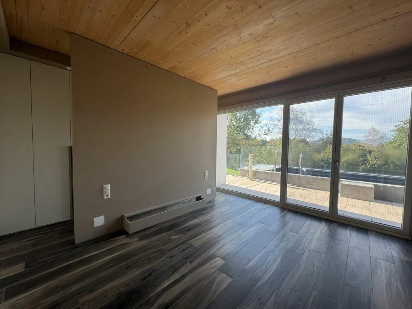 Magnifico attico con piscina privata e vista dominante - Foto 4 di 4