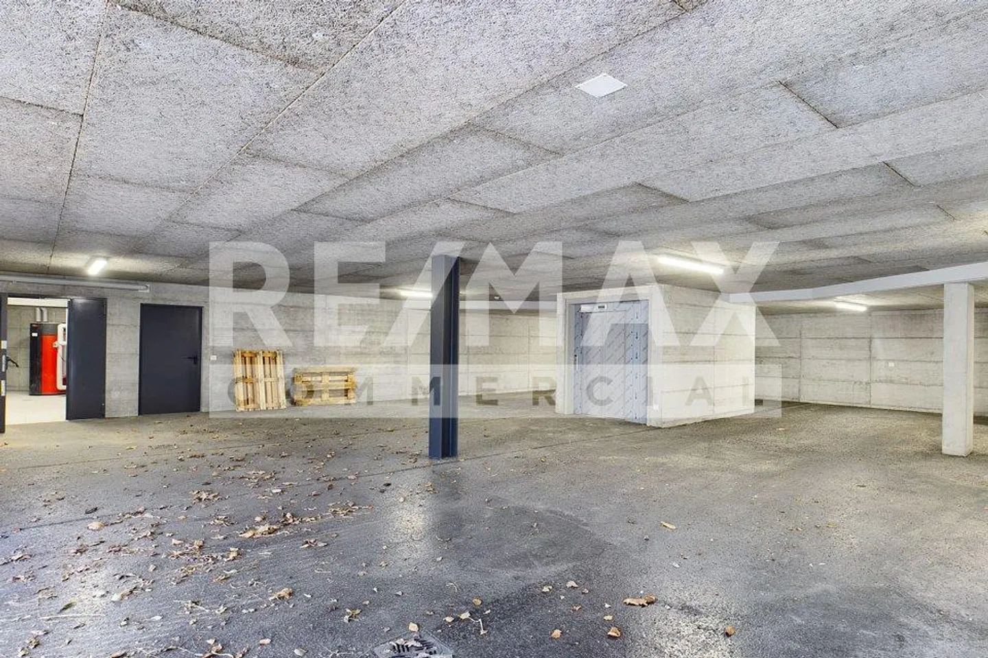 Bâtiment commercial tout neuf - Photo 9 sur 13