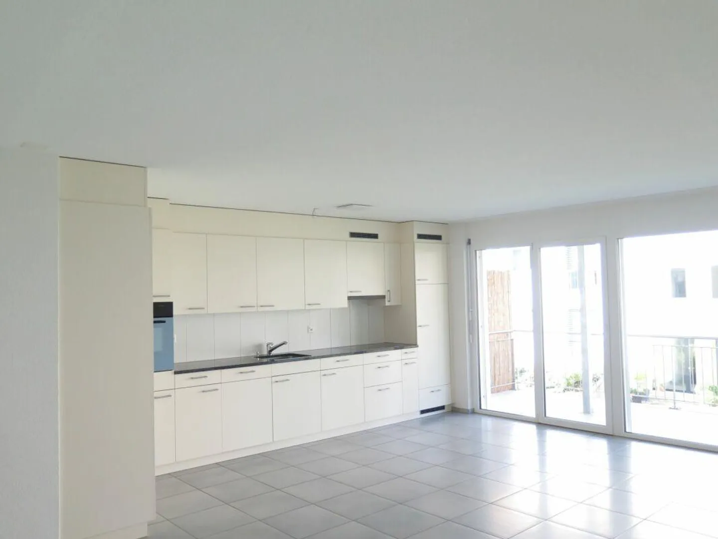 VIVERE CON UNA TERRAZZA SOLEGGIATA SUL TETTO - Foto 4 di 10