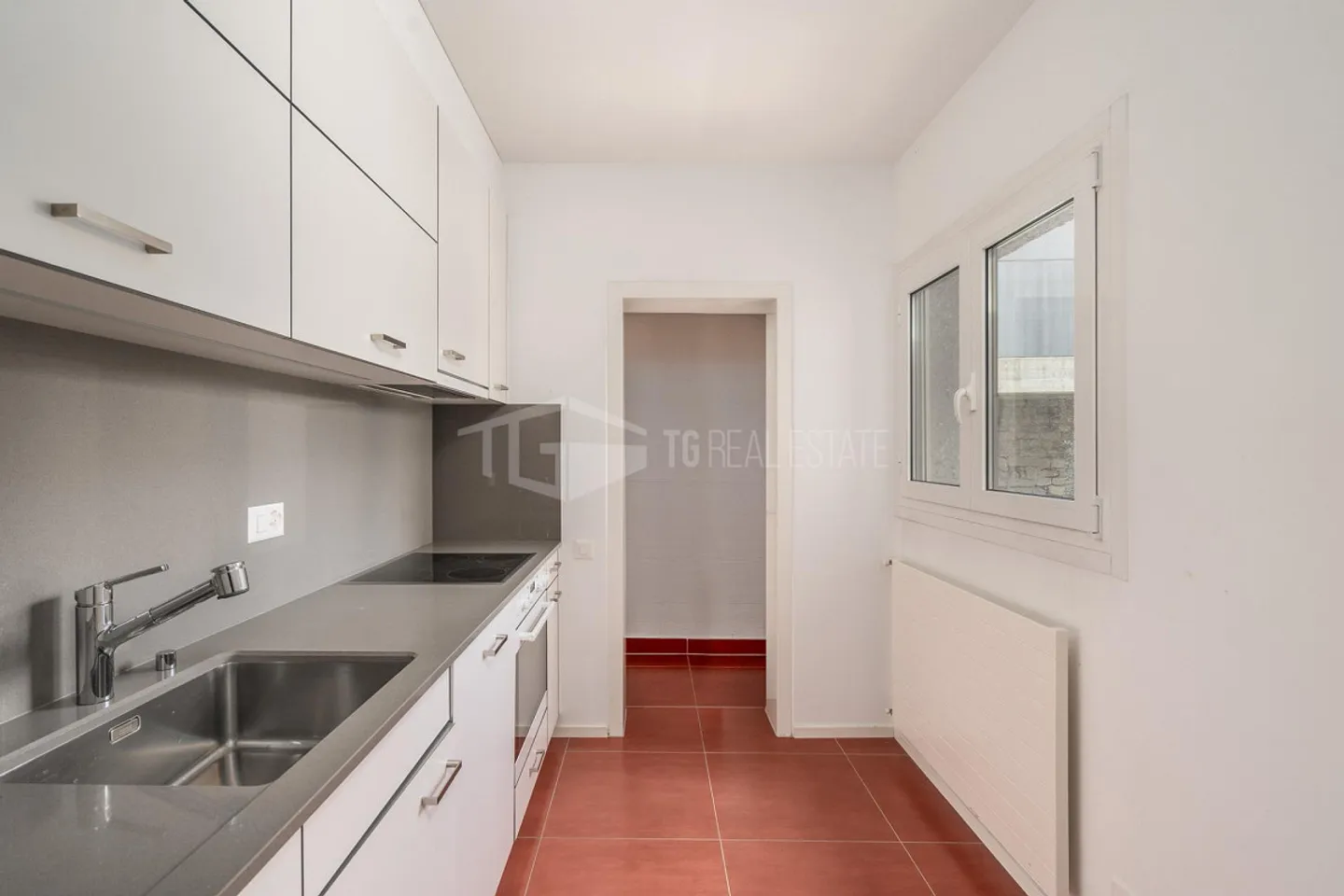 Appartement de 2.5 pièces avec jardin - Photo 4 sur 6