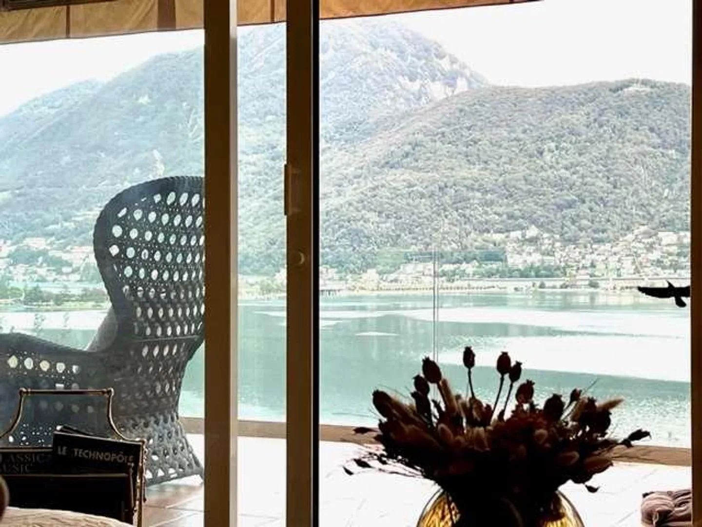 Attico di alto standard con vista lago a Melide - Foto 5 di 13