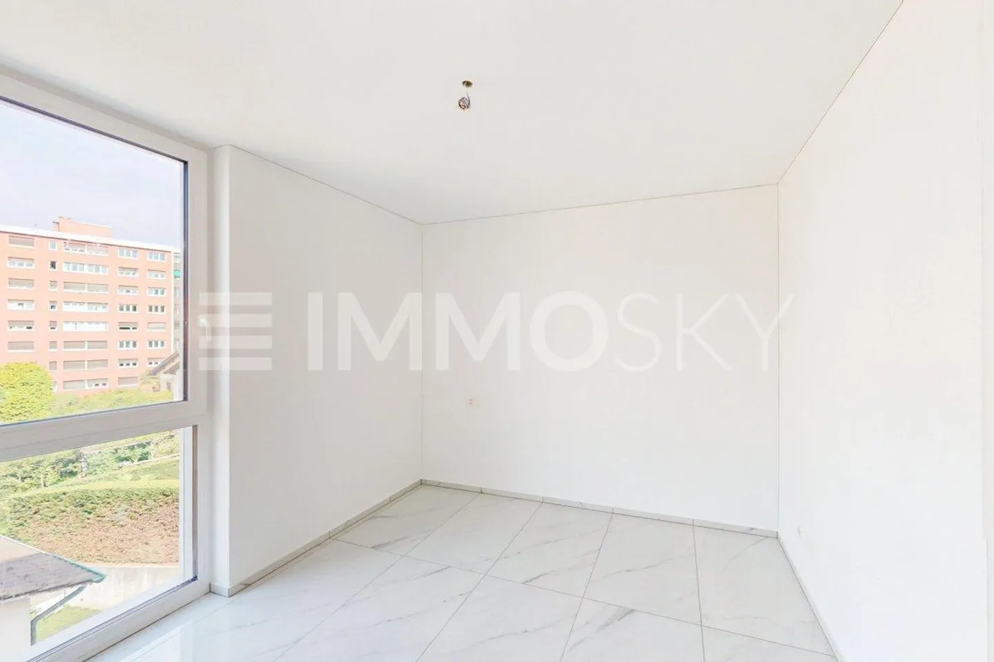 Splendide au troisième étage dans un immeuble moderne et élégant - Photo 5 sur 5